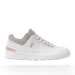 On The Roger Advantage Series - Women’s- white/rose